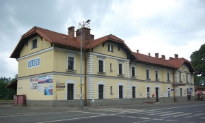 Pociągi nadal nie jeżdżą na odcinku Sanok-Komańcza. Jest komunikacja zastępcza