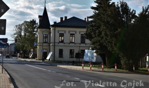 Problemy z leskim budżetem. Konflikt w Radzie Miejskiej na tle dofinansowania basenu