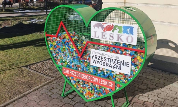 Zbierajmy nakrętki! Możemy pom&oacute;c Dawidowi